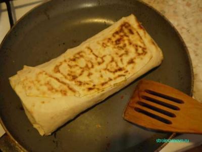 Шаурма с курицей
Шаурма с курицей